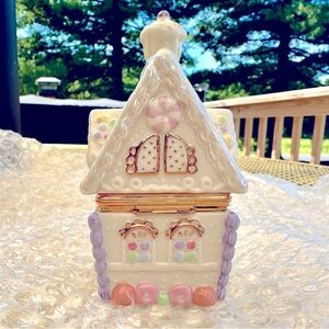 Lenox Gingerbread House Trinket Box
